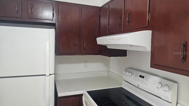 10365 PARADISE BOULEVARD 10, Treasure Island, FL 33706