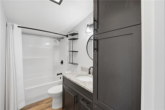 690 NE County Rd 15504 Road, Archie, MO 64725