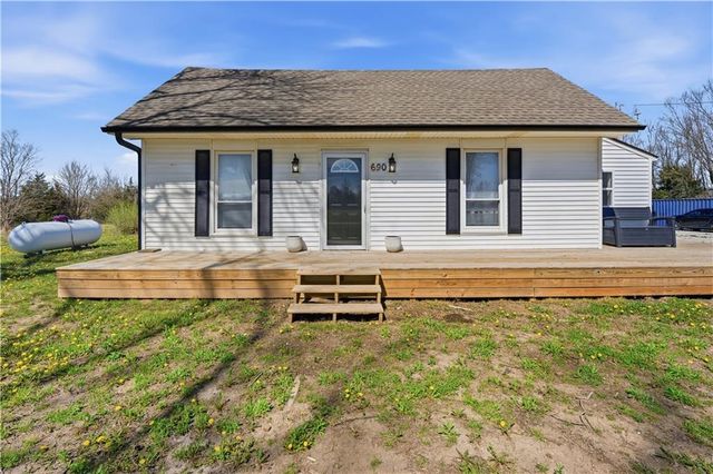 690 NE County Rd 15504 Road, Archie, MO 64725