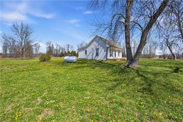 690 NE County Rd 15504 Road, Archie, MO 64725