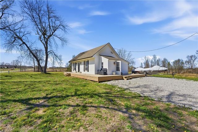 690 NE County Rd 15504 Road, Archie, MO 64725