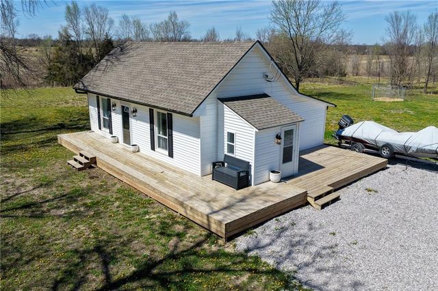 690 NE County Rd 15504 Road, Archie, MO 64725