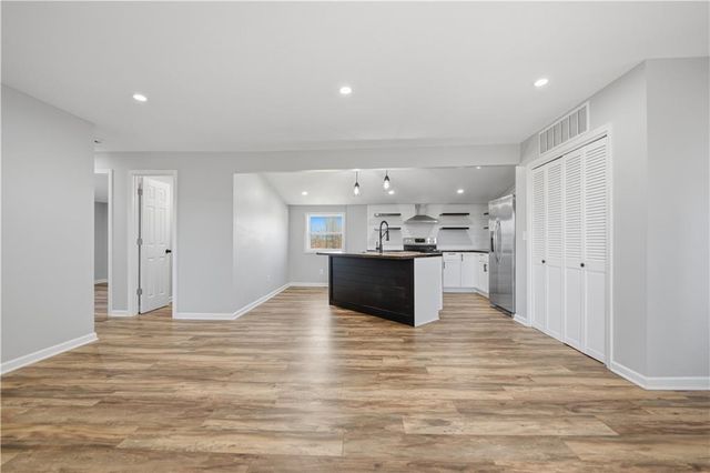 690 NE County Rd 15504 Road, Archie, MO 64725