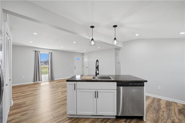 690 NE County Rd 15504 Road, Archie, MO 64725