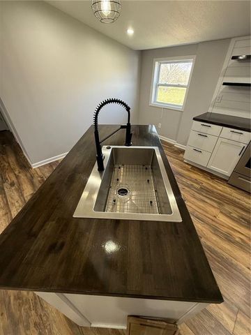 690 NE County Rd 15504 Road, Archie, MO 64725