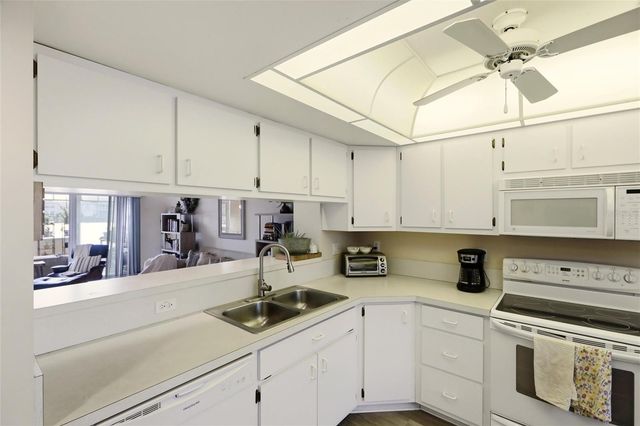 11644 SW EGRET CIRCLE 1701, Lake Suzy, FL 34269