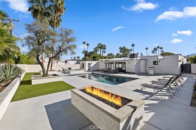 218 E Ocotillo Avenue, Palm Springs, CA 92264