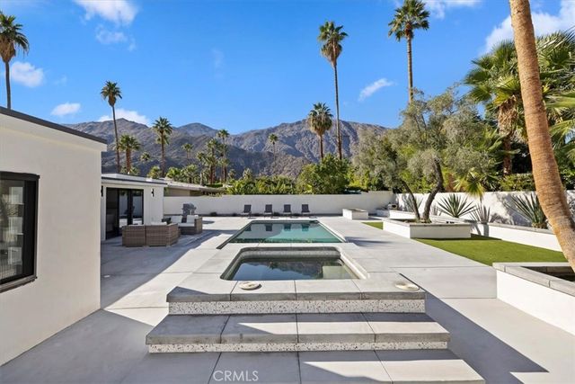 218 E Ocotillo Avenue, Palm Springs, CA 92264