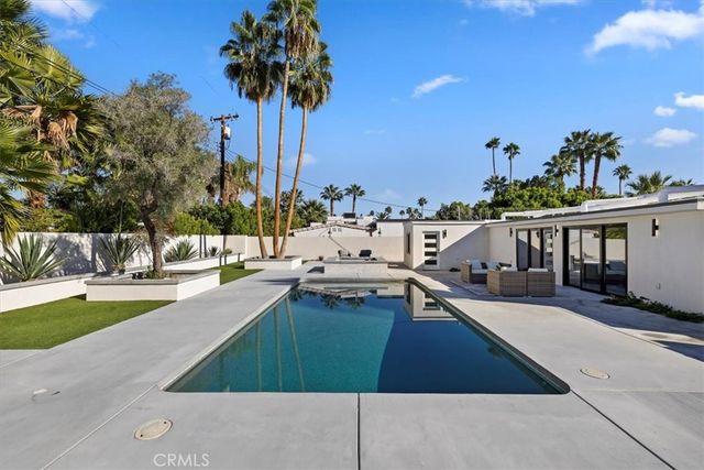 218 E Ocotillo Avenue, Palm Springs, CA 92264