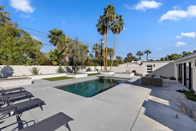 218 E Ocotillo Avenue, Palm Springs, CA 92264