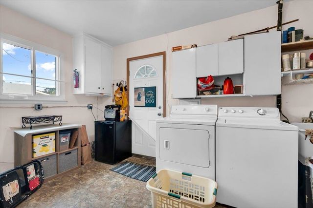 28101 Nieman Street, Saint Clair Shores, MI 48081