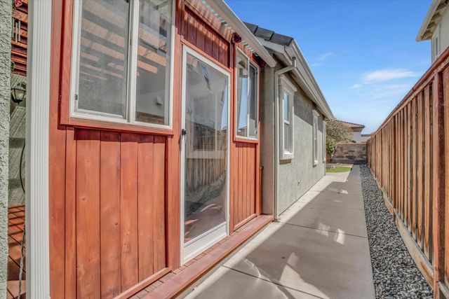 828 W Simplicidad St, Mountain House, CA 95391