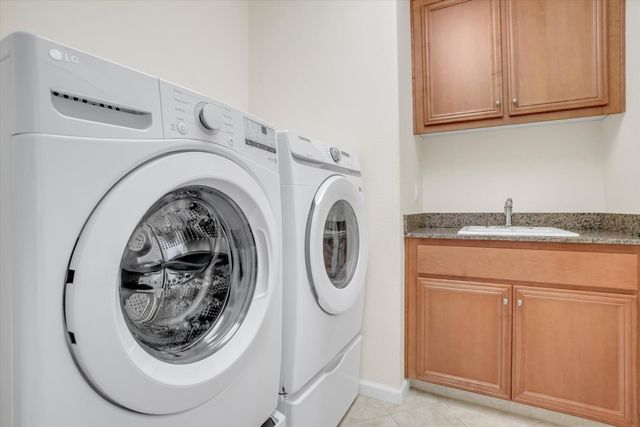 828 W Simplicidad St, Mountain House, CA 95391