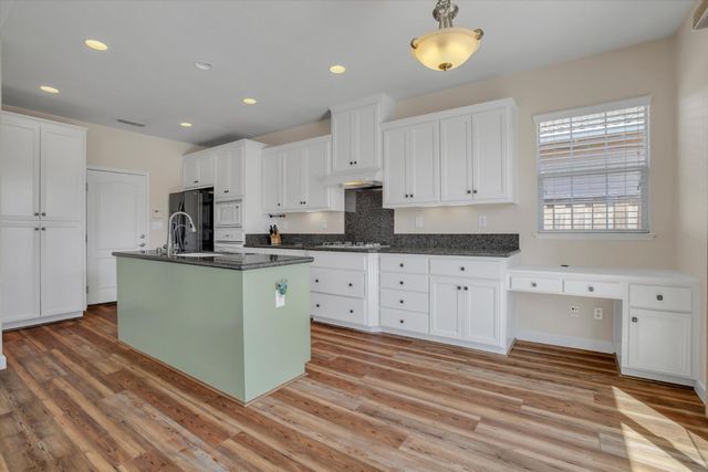 828 W Simplicidad St, Mountain House, CA 95391