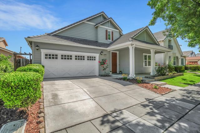 828 W Simplicidad St, Mountain House, CA 95391