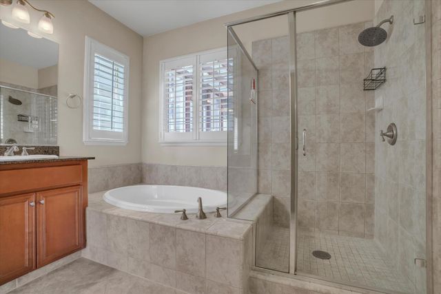 828 W Simplicidad St, Mountain House, CA 95391