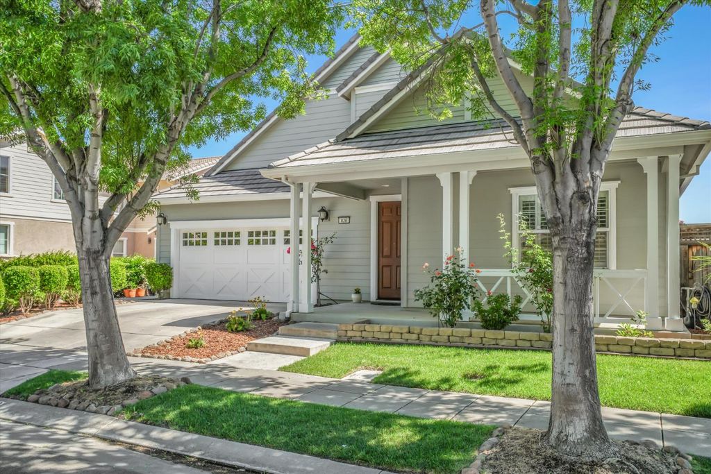 828 W Simplicidad St, Mountain House, CA 95391