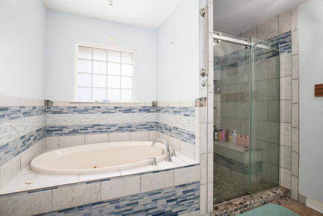 6612 Fairmont Street, Navarre, FL 32566