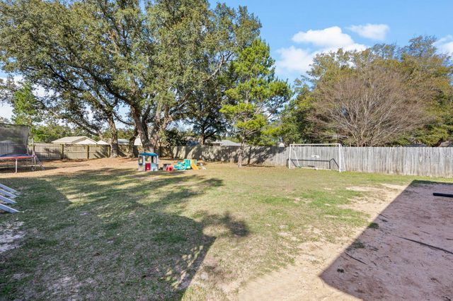 6612 Fairmont Street, Navarre, FL 32566