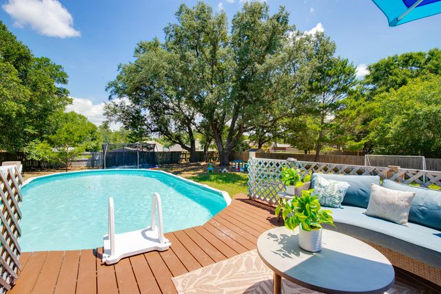 6612 Fairmont Street, Navarre, FL 32566