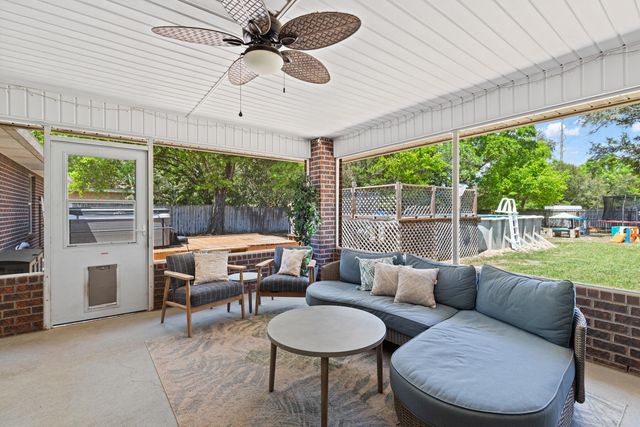 6612 Fairmont Street, Navarre, FL 32566