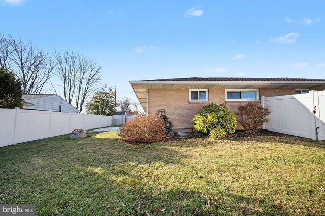 41 CITADEL DR, Camp Hill, PA 17011