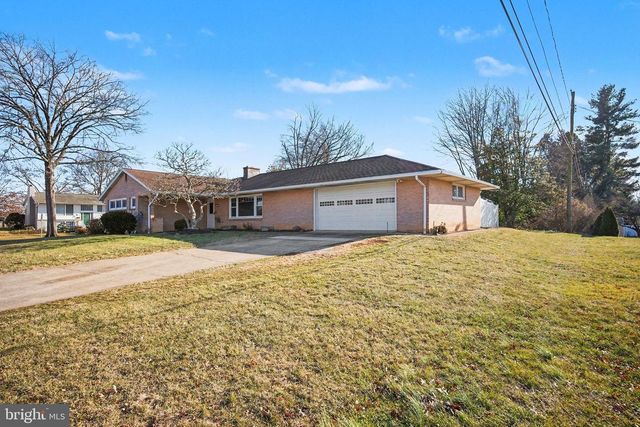 41 CITADEL DR, Camp Hill, PA 17011