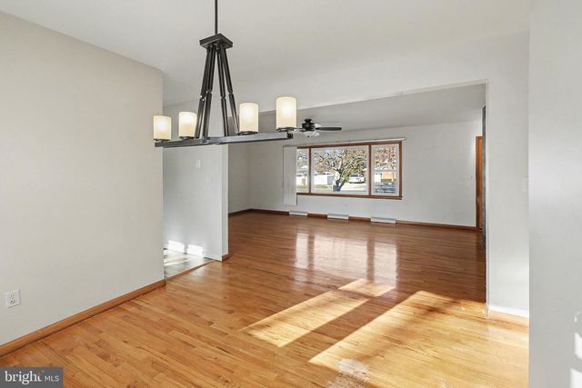 41 CITADEL DR, Camp Hill, PA 17011