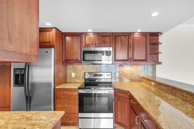 10350 W Bay Harbor Dr 10AB, Bay Harbor Islands, FL 33154