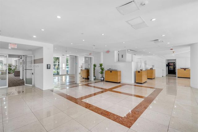 10350 W Bay Harbor Dr 10AB, Bay Harbor Islands, FL 33154