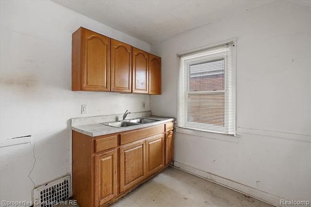 13123 Monica Street, Detroit, MI 48238