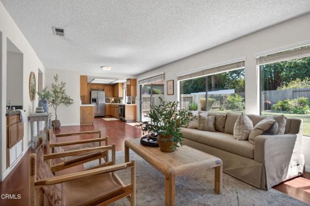 967 Greensboro Road, Ventura, CA 93004