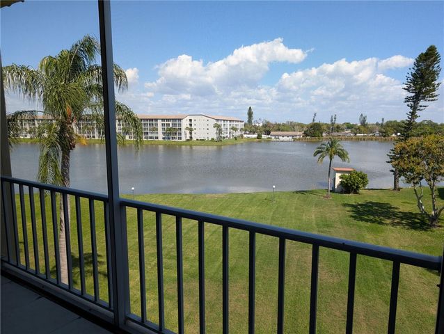 3807 LAKE BAYSHORE DRIVE H-416, Bradenton, FL 34205