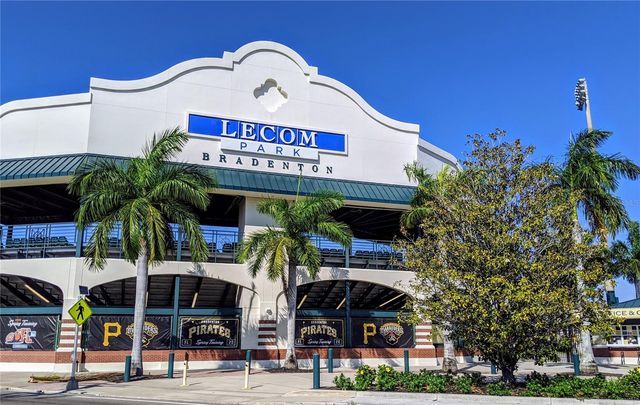 3807 LAKE BAYSHORE DRIVE H-416, Bradenton, FL 34205