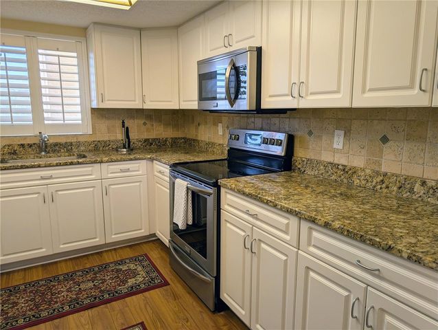 3807 LAKE BAYSHORE DRIVE H-416, Bradenton, FL 34205