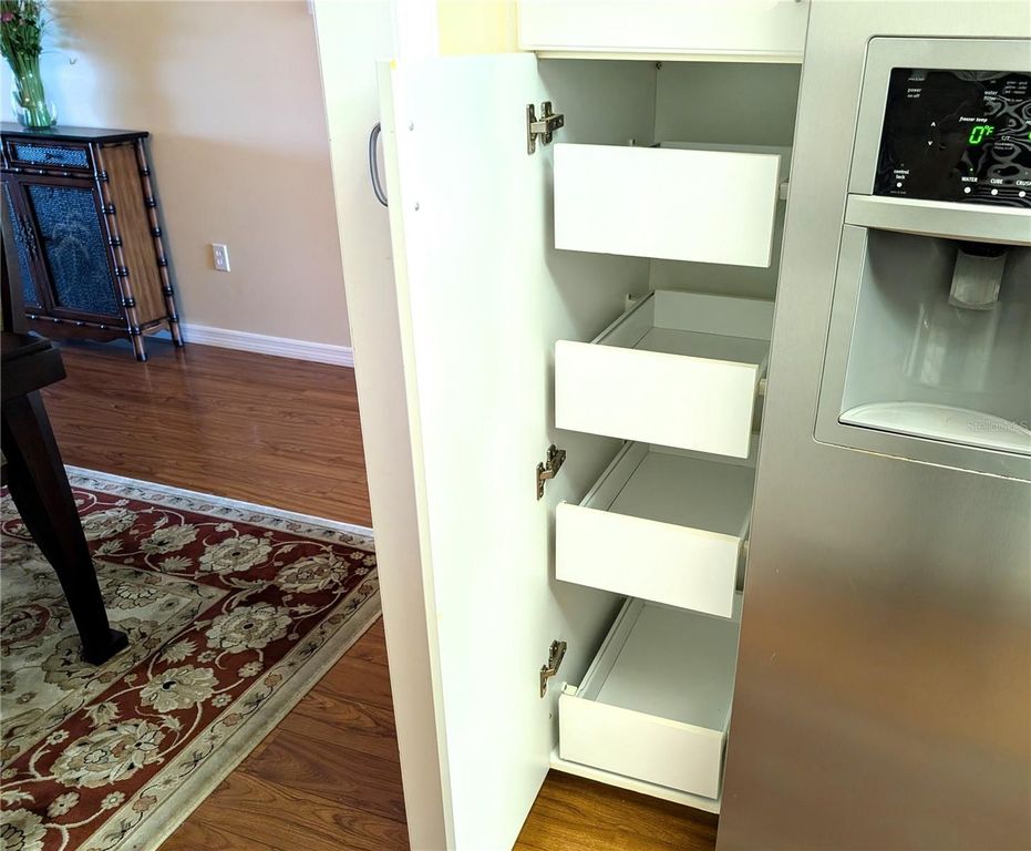 Image 10 of property listing at 3807 LAKE BAYSHORE DRIVE H-416, Bradenton, FL 34205