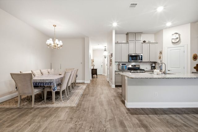 10936 Los Alamos Drive, Aubrey, TX 76227