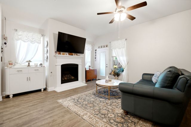 10936 Los Alamos Drive, Aubrey, TX 76227