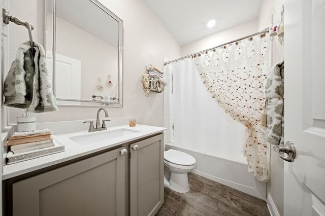 10936 Los Alamos Drive, Aubrey, TX 76227