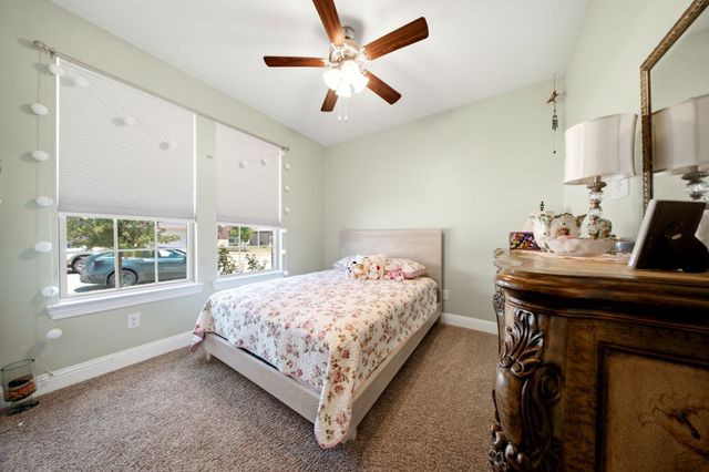 10936 Los Alamos Drive, Aubrey, TX 76227
