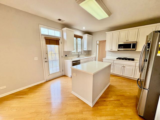 30 Beaconsfield Court 30, Lincolnshire, IL 60069