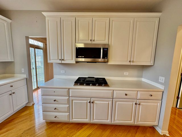 30 Beaconsfield Court 30, Lincolnshire, IL 60069