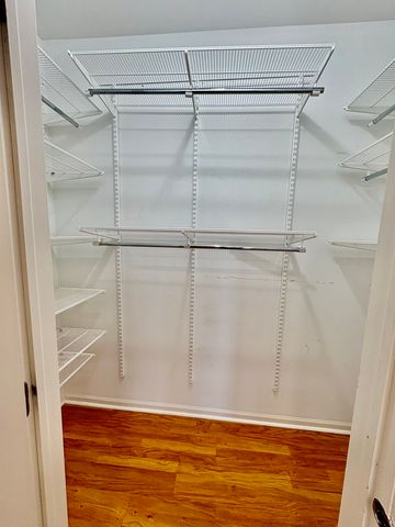 30 Beaconsfield Court 30, Lincolnshire, IL 60069