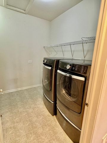 30 Beaconsfield Court 30, Lincolnshire, IL 60069