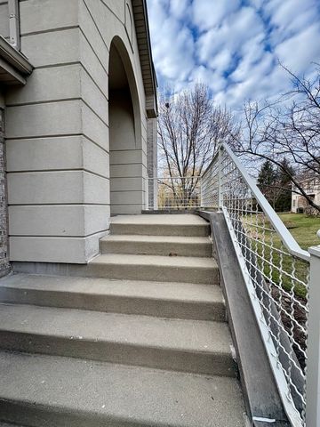 30 Beaconsfield Court 30, Lincolnshire, IL 60069