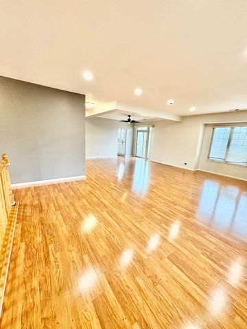 30 Beaconsfield Court 30, Lincolnshire, IL 60069