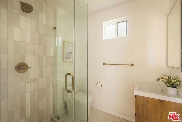 6374 Macal Place, Los Angeles, CA 90068