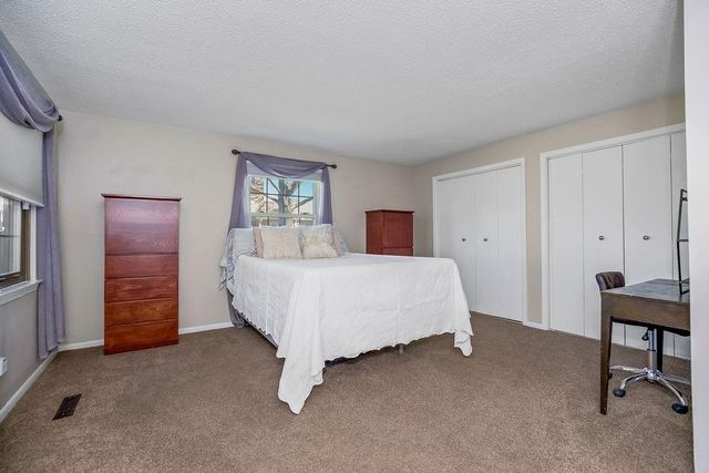 11051 W 95th Terrace, Overland Park, KS 66214