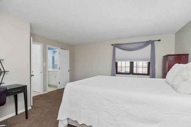 11051 W 95th Terrace, Overland Park, KS 66214