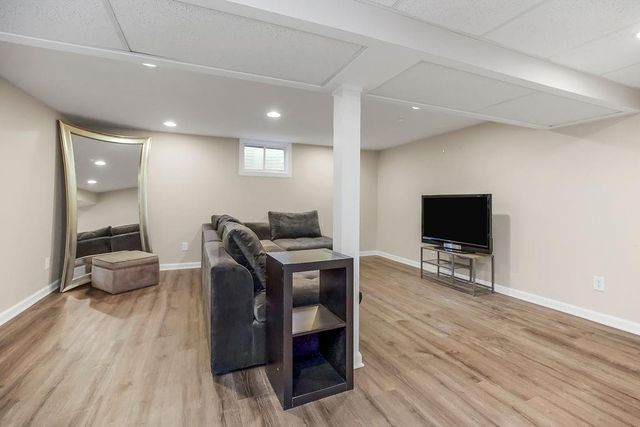 11051 W 95th Terrace, Overland Park, KS 66214